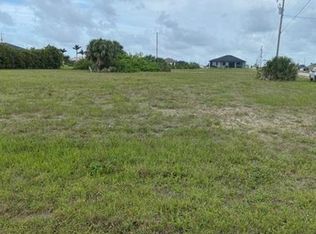 3046 NW 41st Pl, Cape Coral, FL 33993