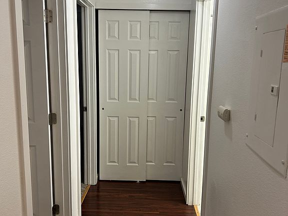 4th image of 607 29th St SE APT C1