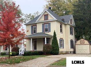 409 S Center St, Clinton, IL 61727