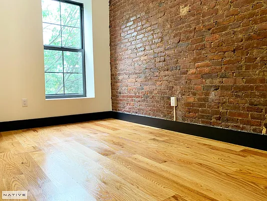 Rented by Native Real Estate LLC | media 33