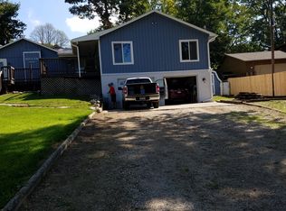 10338 Cedarcrest Rd, Whitmore Lake, MI 48189