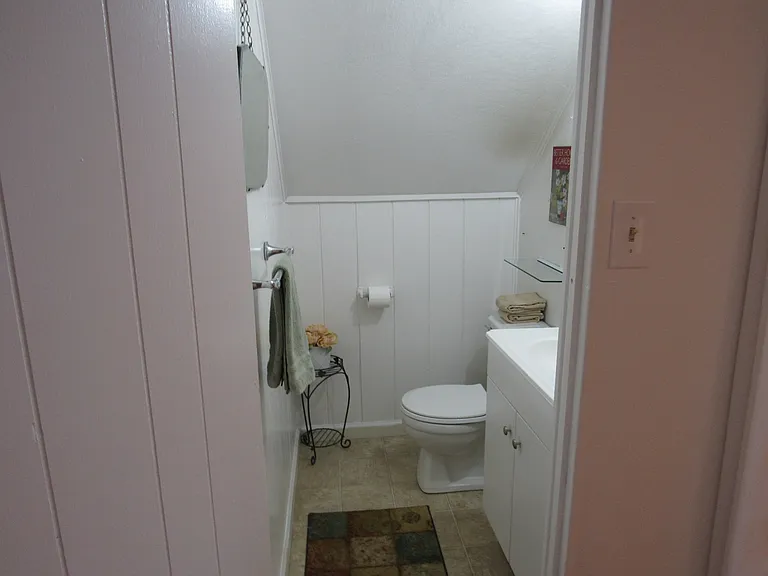 Valley View Dr — Photo 10