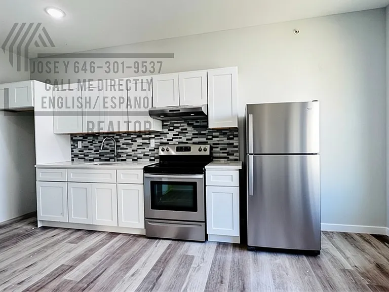 65 Auburn St #196 — Photo 1