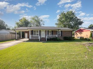 303 Wren Ln, Clayton, NC 27520