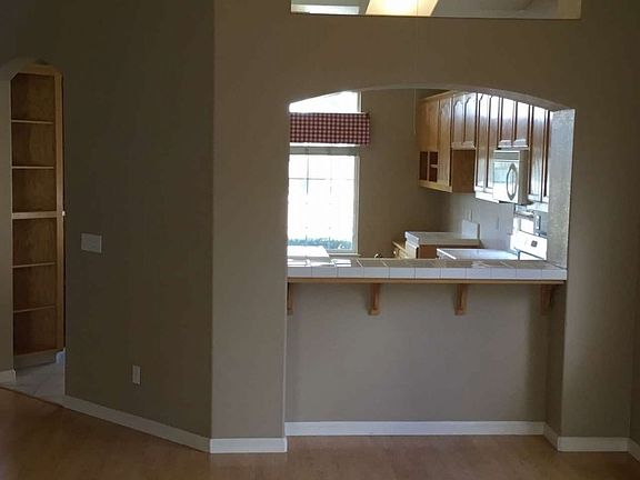 3rd image of 2320 Jonathon Ct