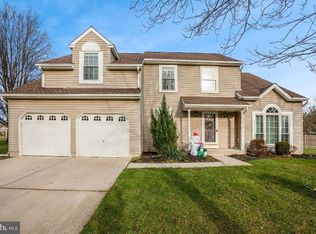 9 Banff Dr, Mullica Hill, NJ 08062