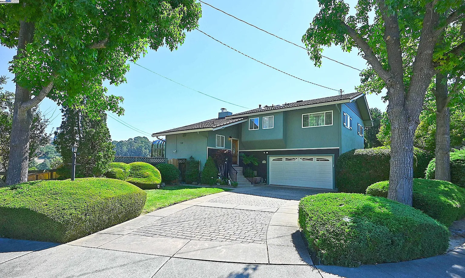 5295 Winifred Dr photo 1