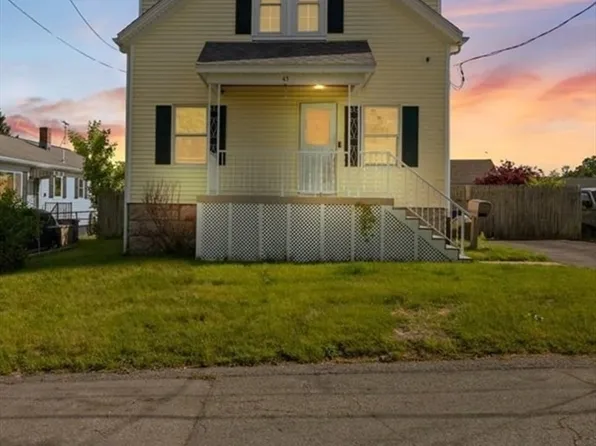 43 Tucker St, Fall River, MA 02724