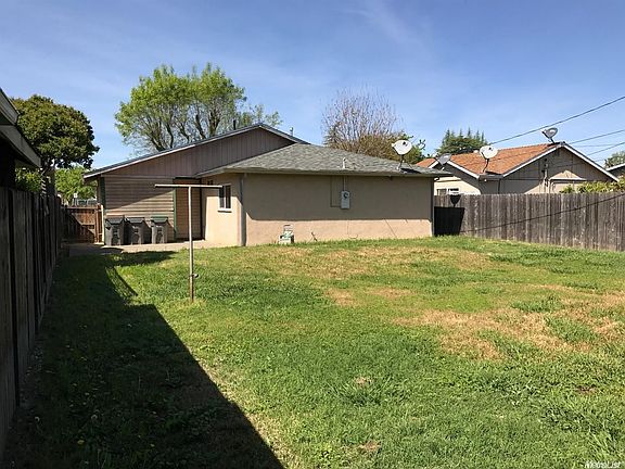 2nd image of 513 Poplar Ave
