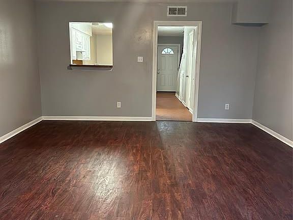 3rd image of 5217 Arboles Dr APT D