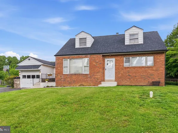 44 Jay St, Feasterville, PA 19053