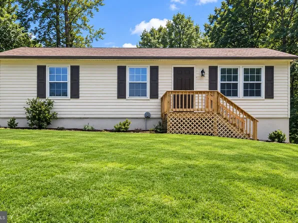 12398 Channelview Dr, Newburg, MD 20664