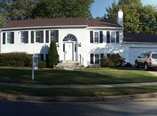 7763 Lowmoor Rd, Springfield, VA 22153