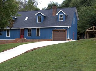 407 Tubbs Mountain Rd, Travelers Rest, SC 29690