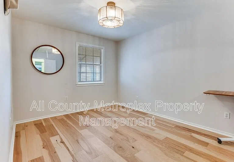 1112 Kings Hwy #4 — Photo 11