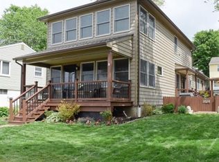 7 McNabb Rd, Lake Hopatcong, NJ 07849