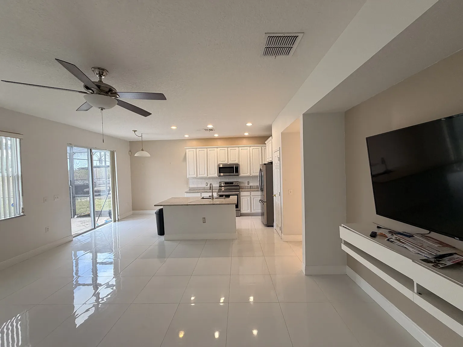 1112 Pine Ridge Drive - 1 — Photo 4