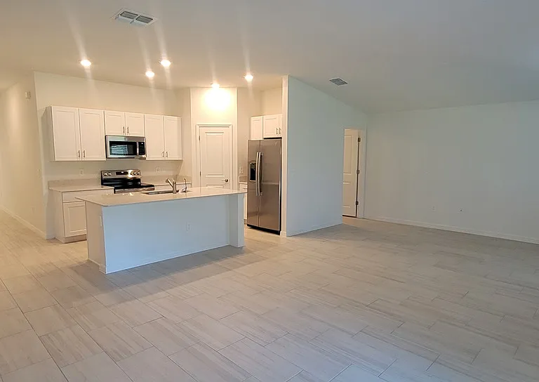 10083 Gentle Rain Dr — Photo 4
