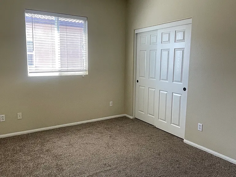 15996 Moonflower Ave — Photo 10