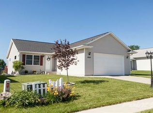 6225 E Kacena Ave, Marion, IA 52302