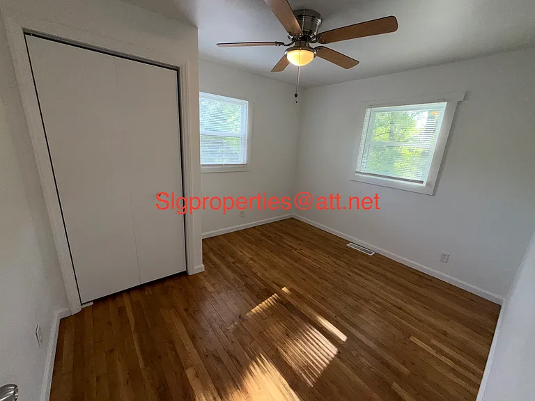 21 Kentucky Dr — Photo 16
