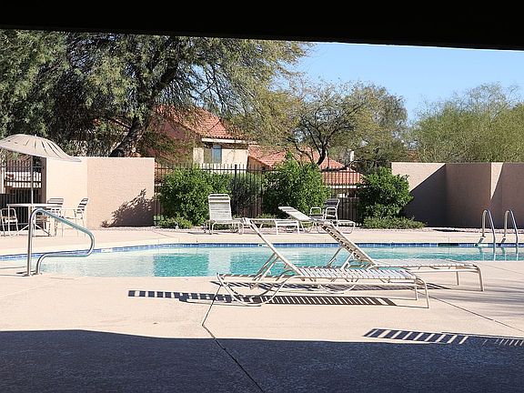 4th image of 1655 N El Camino Dr