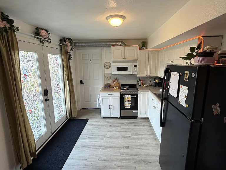 2914 Sunset Dr W — Photo 4