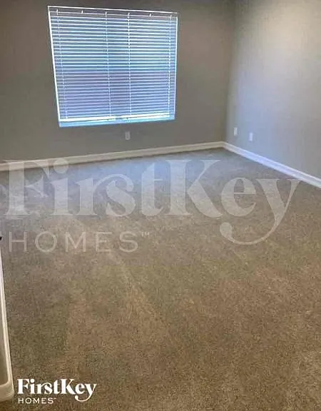 426 Hopedale Ave — Photo 7