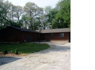 23097 Olive Branch Rd, Virginia, IL 62691