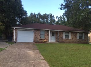 8800 Neptune Ave, Ocean Springs, MS 39564