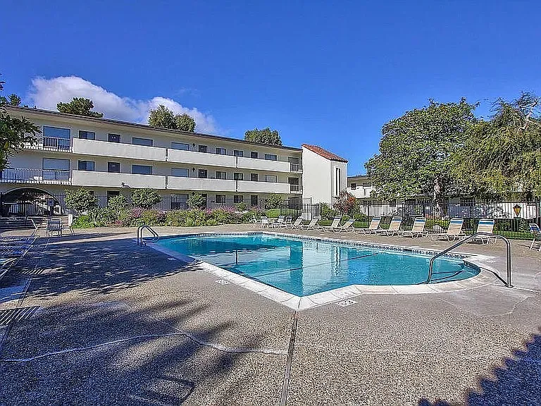 1 bed, 630 sqft, $2,395 — Photo 1