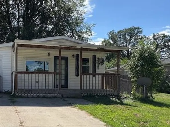 2713 Prairie Grove Dr, Fort Wayne, IN 46809