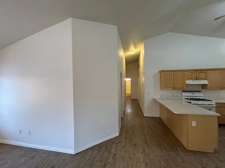 2405 S 770 W — Photo 7