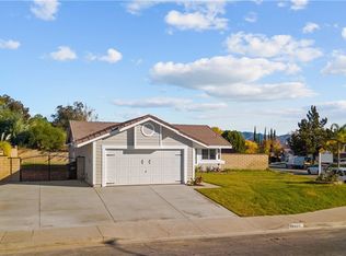 28002 Florence Ln, Santa Clarita, CA 91351