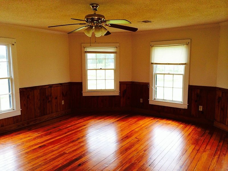 2nd image of 4118 Luke Rd