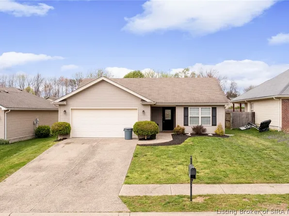 835 Twin Oaks Drive, Henryville, IN 47126