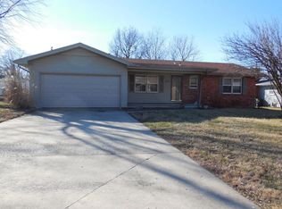 2328 E Sharon St, Springfield, MO 65803