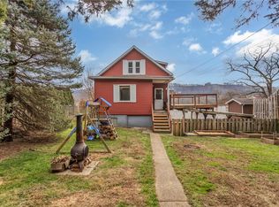 516 Walnut St, Springdale, PA 15144