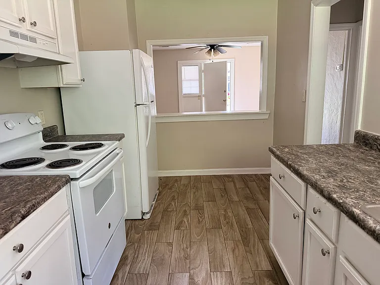 3661 Wylly Ave — Photo 6