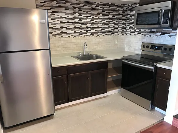 15G Country Squire Dr, Cromwell, CT 06416