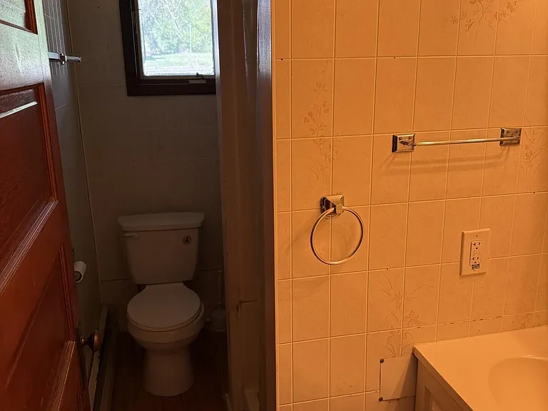 332 Fair St #B — Photo 7
