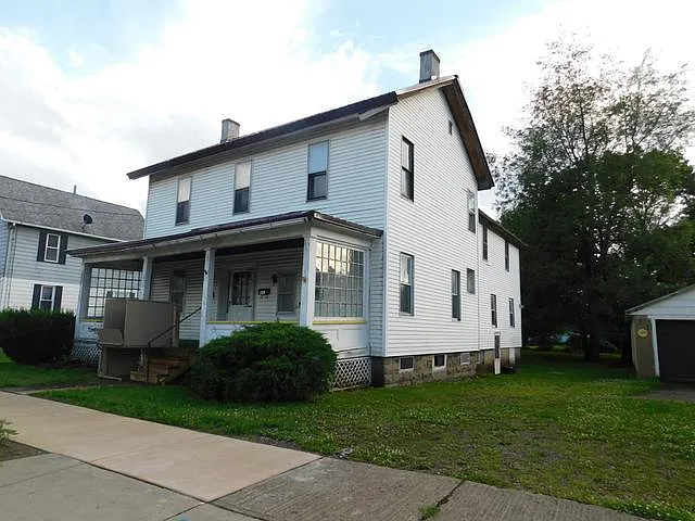 108 Walnut St photo 1