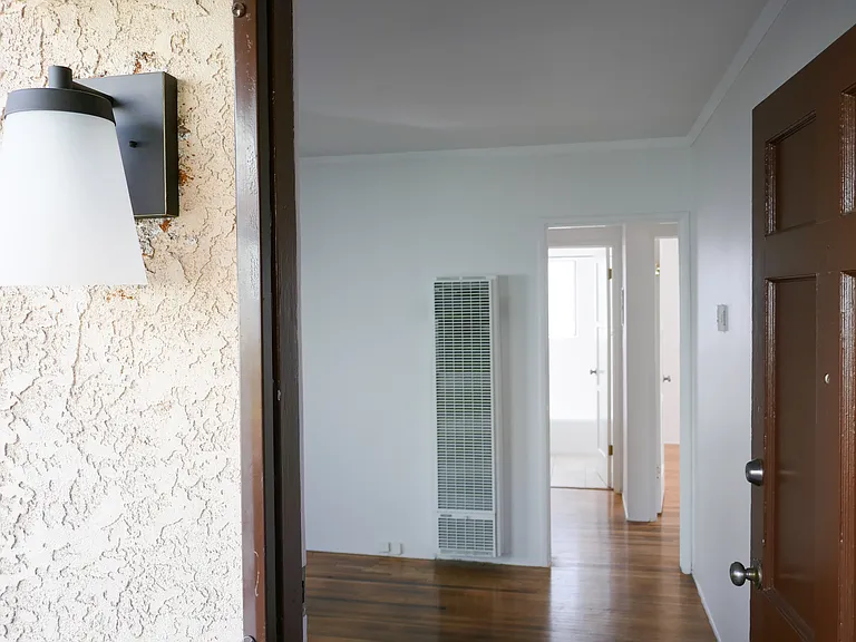 3937 Tilden Ave #B — Photo 8