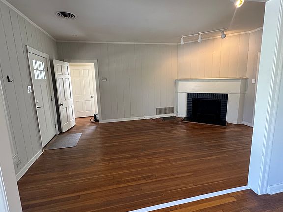 3rd image of 540 Normandy Ave
