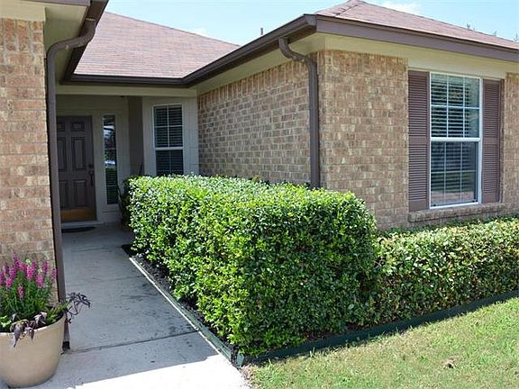 3rd image of 312 Stewart Dr