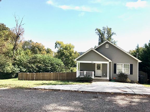 3rd image of 4924 NW Trescott Dr