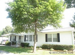 67 Cricket Dr, Se, NC 28792