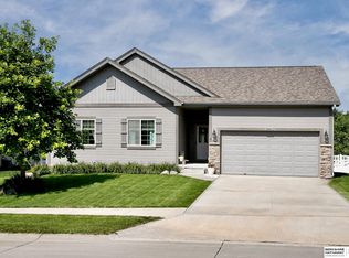 10016 S 203rd Cir, Gretna, NE 68028