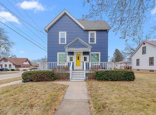 615 De Clark Street, Beaver Dam, WI 53916