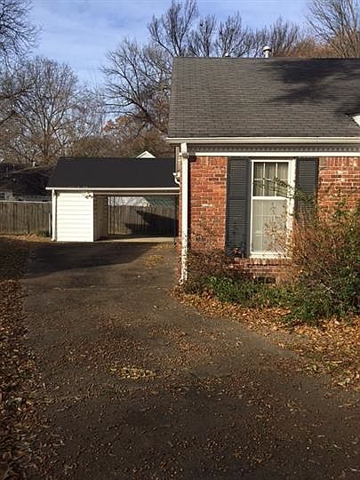 2nd image of 741 Margo Ln